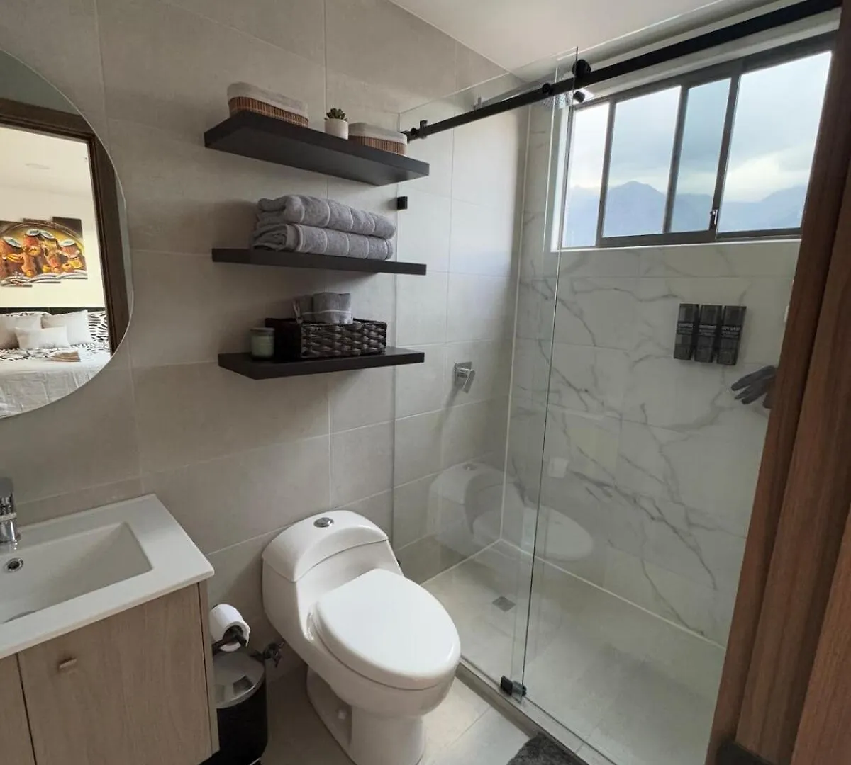Peaceful Apartment With Gorgeous View And Wifi Quito