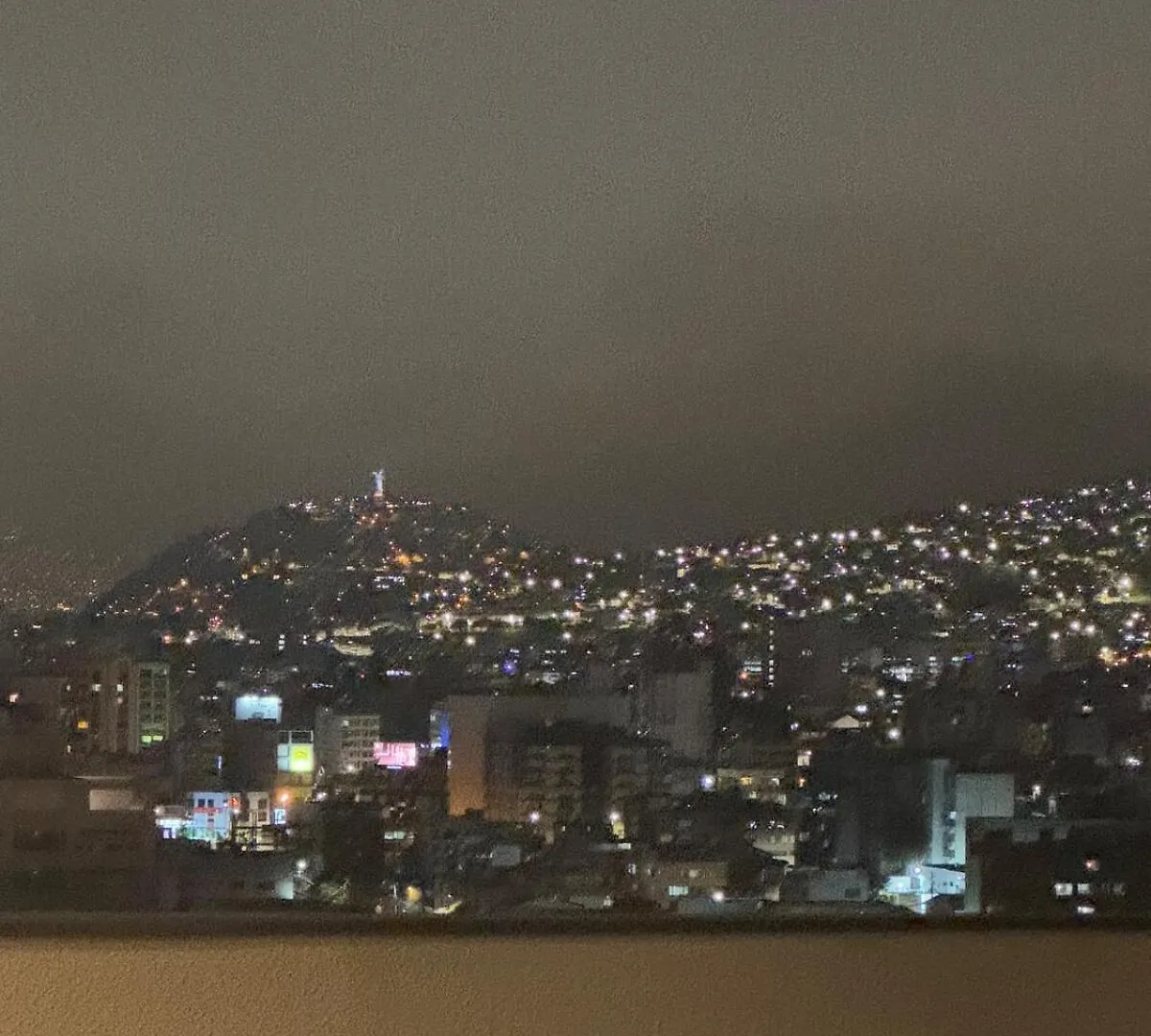 Peaceful Apartment With Gorgeous View And Wifi Quito 0*,  Ecuador
