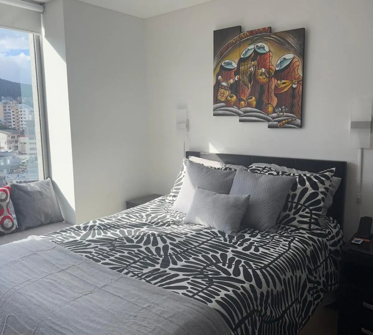 Peaceful Apartment With Gorgeous View And Wifi Quito